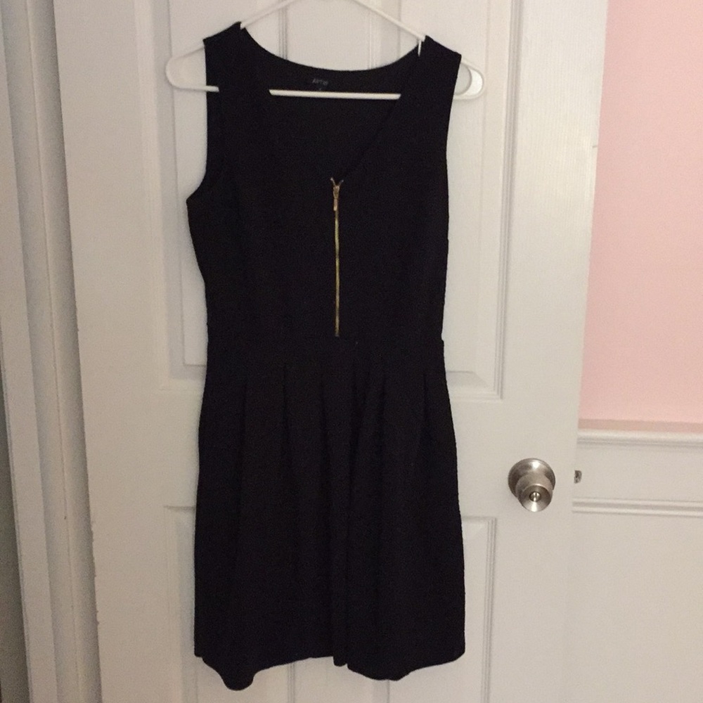 Apt 9 - Size 8 Black Dress